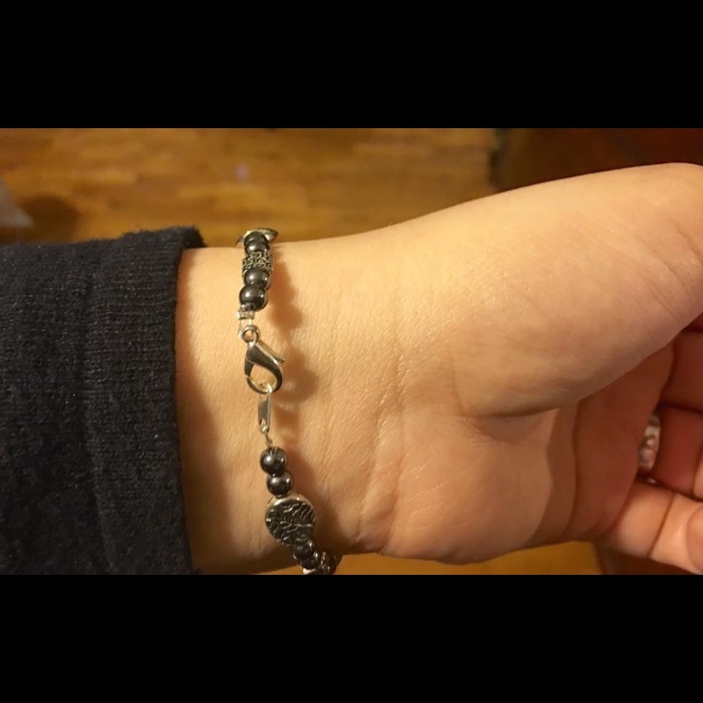 Beaded bracelets - Picture 5 of 7